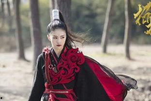 路招摇吃瓜,揭秘娱乐圈背后的秘密